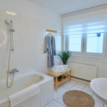 Apartament Timeless Apartment: Free Parking + Balcony Wuppertal
