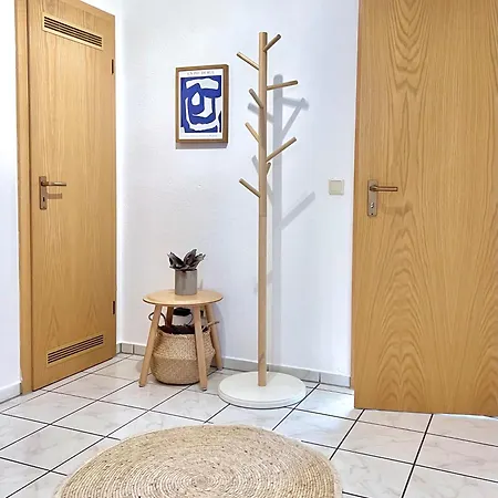 Timeless Apartment: Free Parking + Balcony *