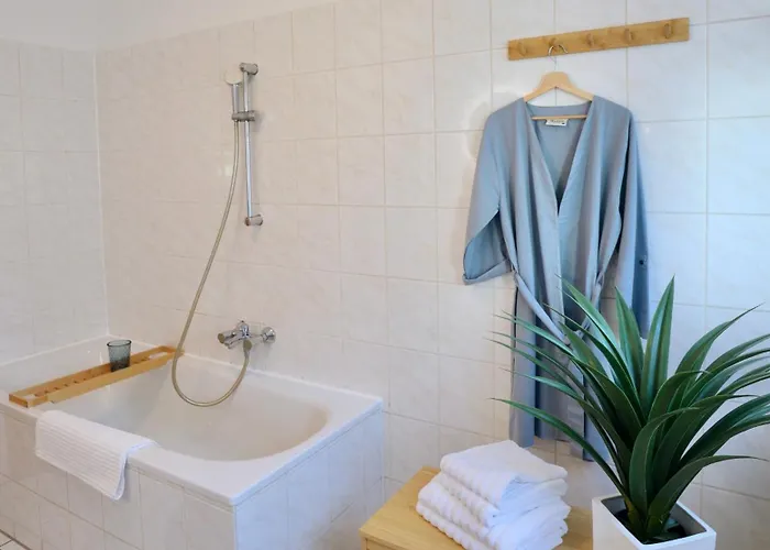 Timeless Apartment: Free Parking + Balcony Lejlighed Wuppertal