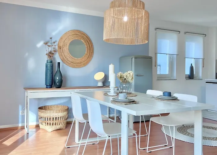 Timeless Apartment: Free Parking + Balcony Wuppertal