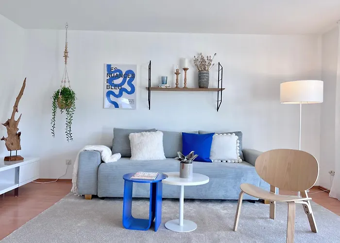 Timeless Apartment: Free Parking + Balcony