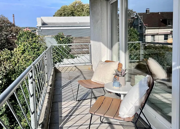 Timeless Apartment: Free Parking + Balcony *